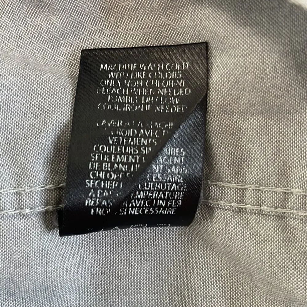 Dravus button up shirt.  Grey.  Size Large. - Picture 6 of 6